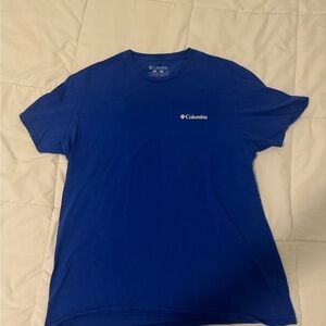 Columbia Men's Short Sleeve Tee in Deep Blue